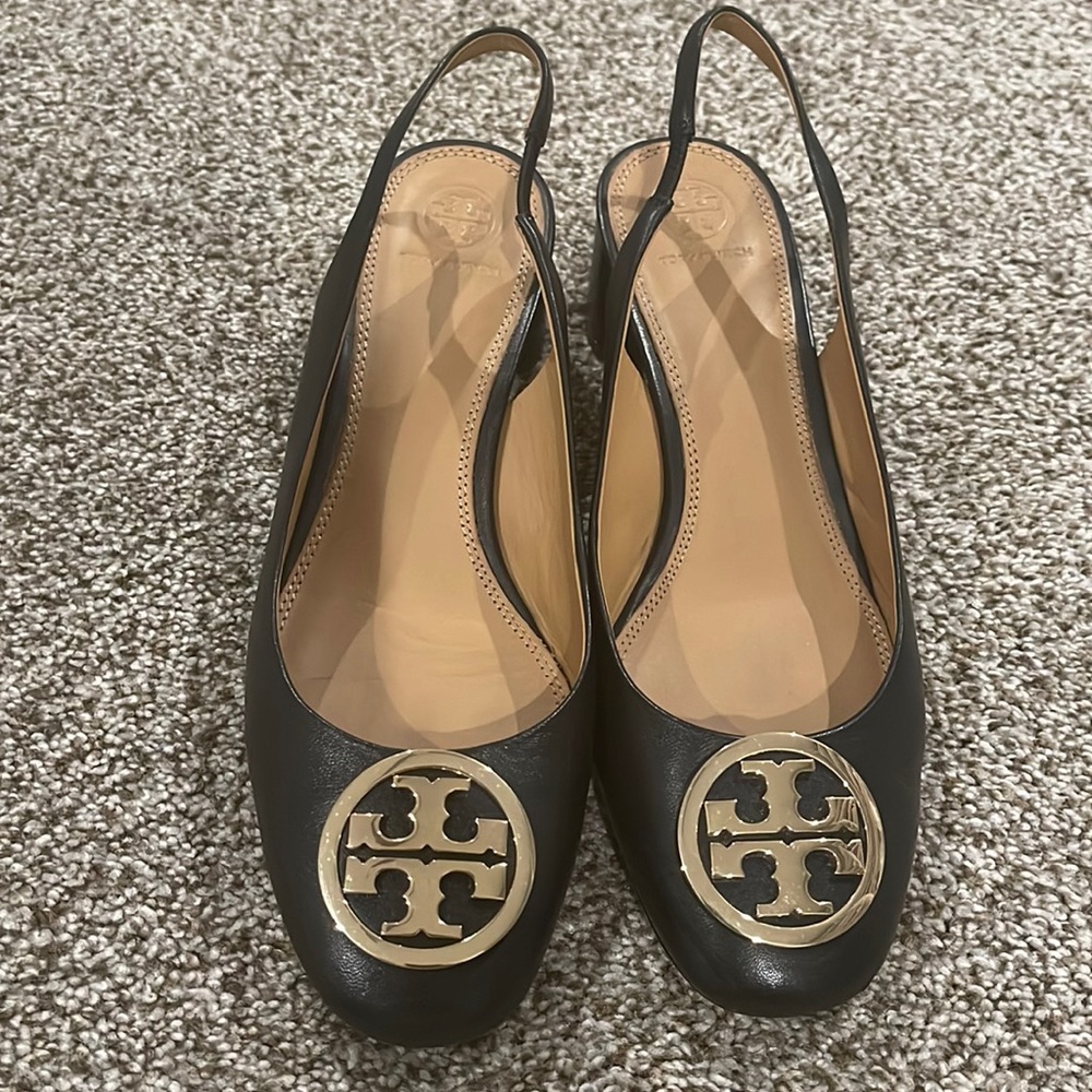 Tory burch black gold shoes